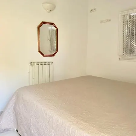 Apartment Climatisee, 6 Pers, 2 Chambres, Loggia, Jardin + Piscine Et Parking - Ref Hdp90